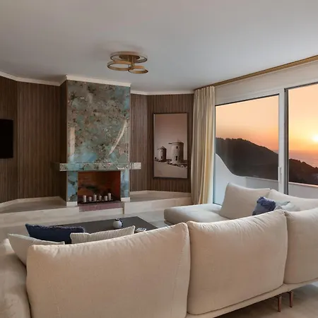 Celestial Blu Penthouse * Rhodes City