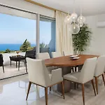Celestial Blu Penthouse شقة