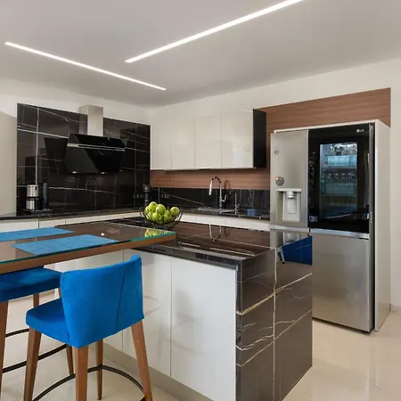 Celestial Blu Penthouse * Rhodes City