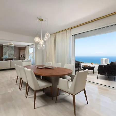 Celestial Blu Penthouse شقة Rhodes City