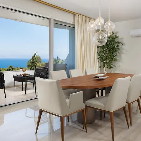 Celestial Blu Penthouse Apartament