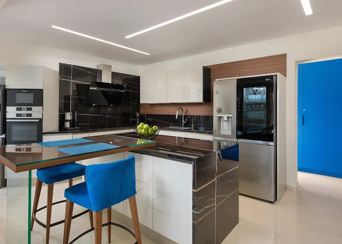 Celestial Blu Penthouse * Rhodes City